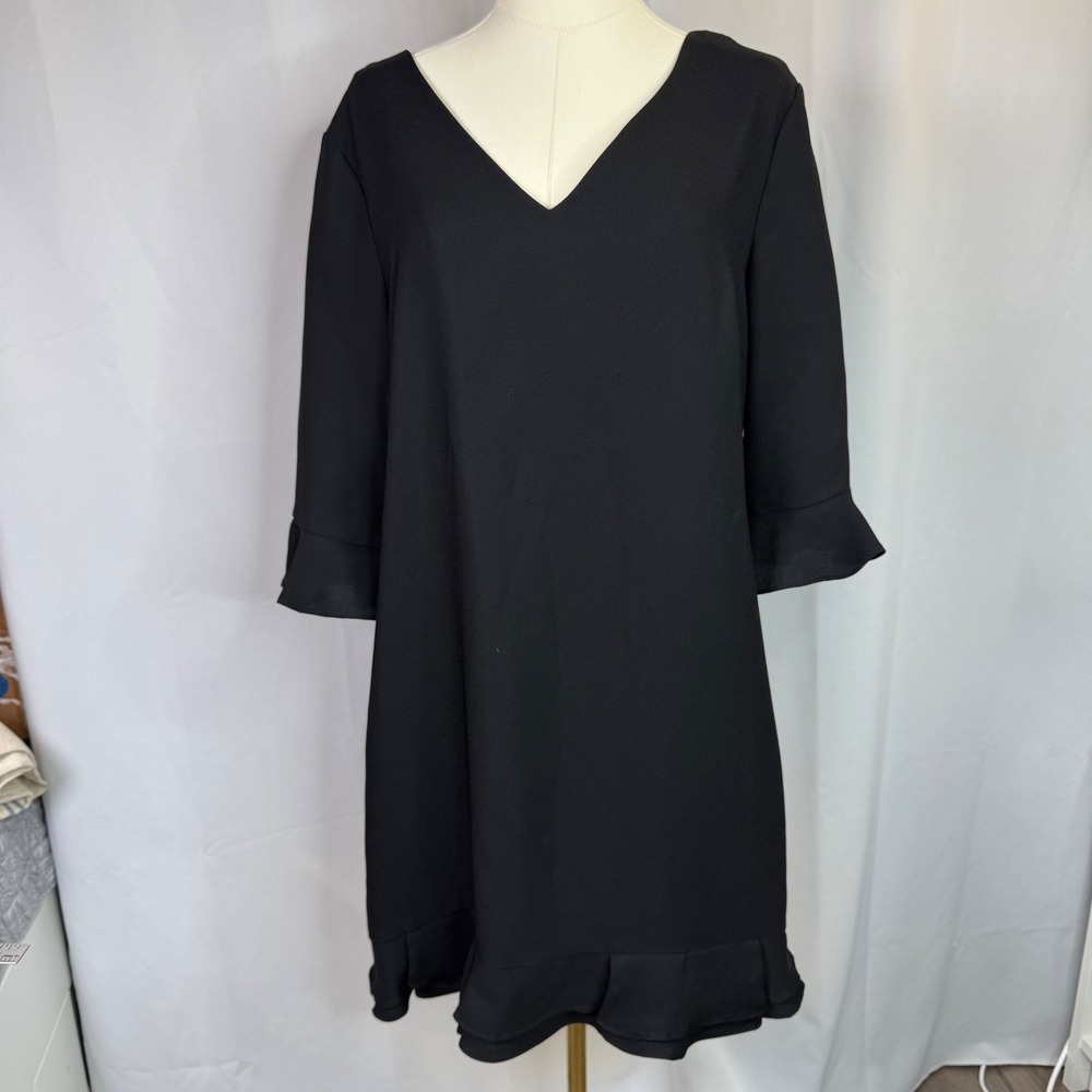 CeCe Black V-Neck Ruffle Hem Shift Dress Size 10 Three-Quarter Sleeve Crepe